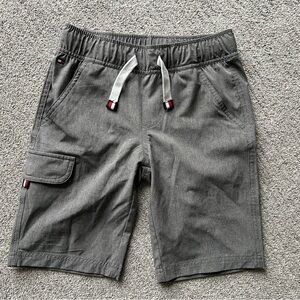 Boys Tommy Hilfiger Gray Cargo Shorts. Size Small (8/10)